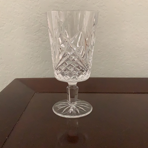 Center piece crystal small vase - Picture 5 of 5
